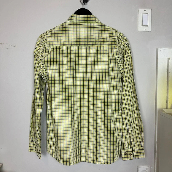 Men’s  plaid long sleeve shirt. - Picture 10 of 10